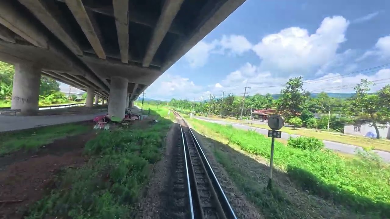 ขบวน446ซิ่งมันๆ เขาชุมทอง-ทุ่งสง