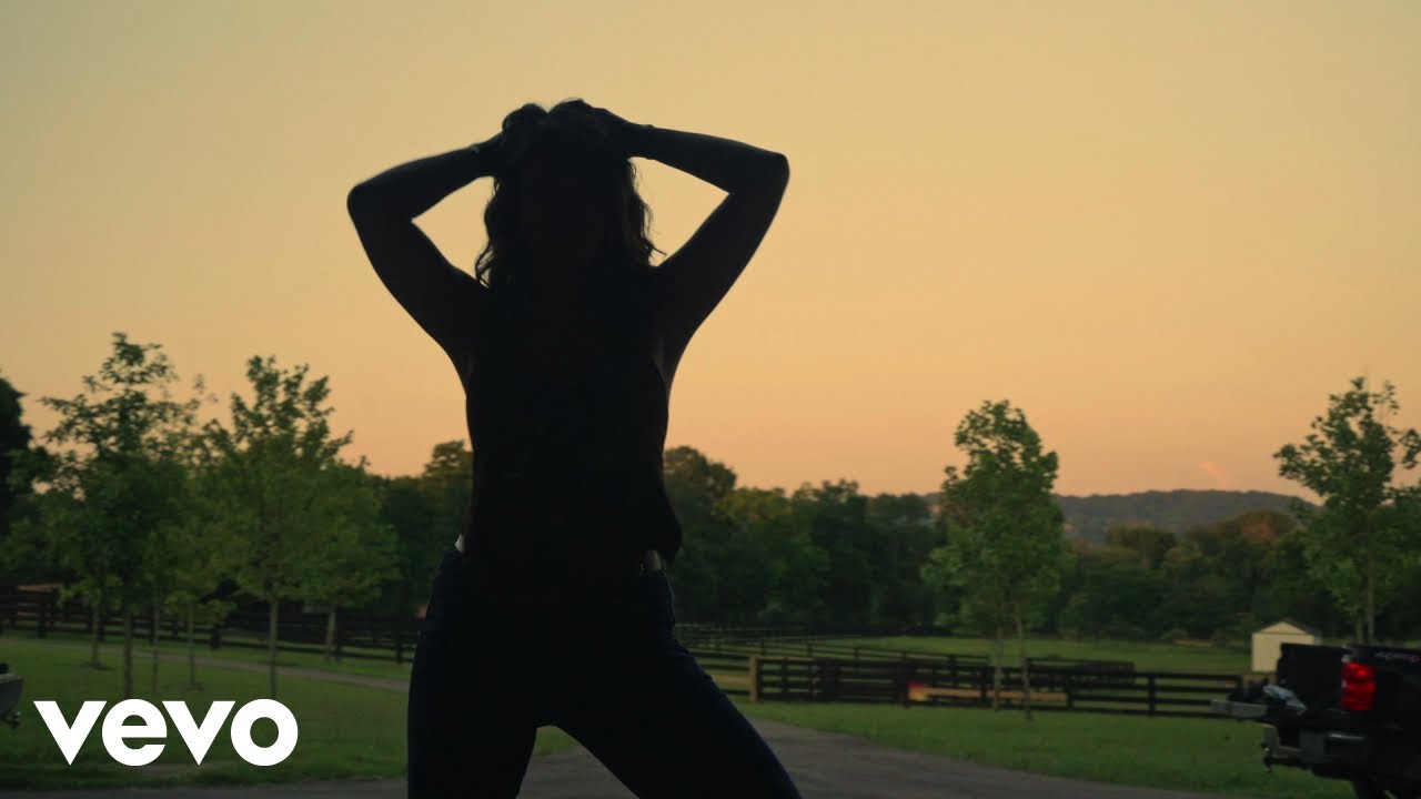 Mae Estes - Mountain Of A Man (Official Video)