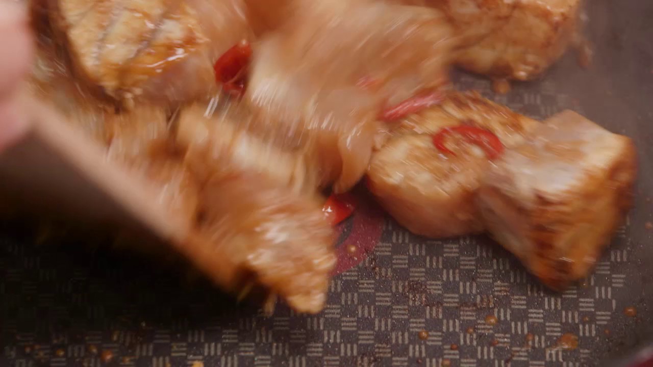 Sweet and Sour Barramundi | Good Chef Bad Chef S9 E7