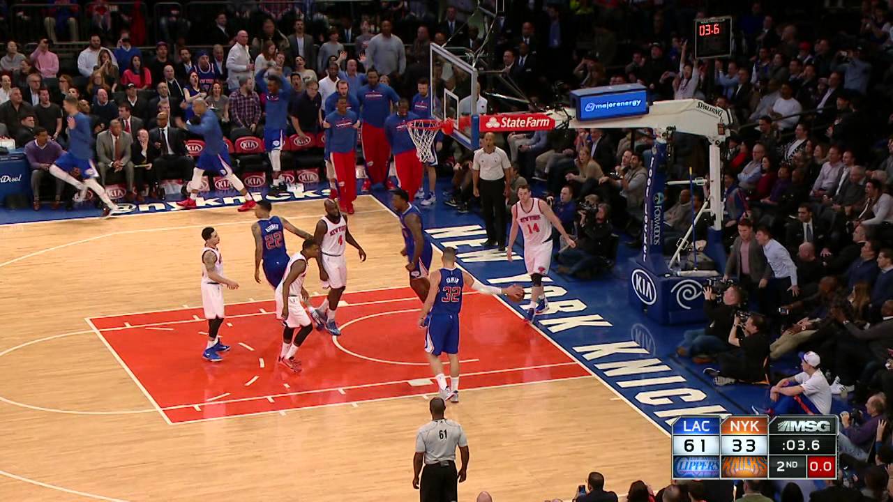 DeAndre Jordan's Dazzling Dunking Display in NYC