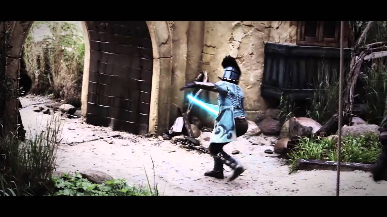 Efteling Vernieuwde Raveleijn show 2013 - Star Wars stijl