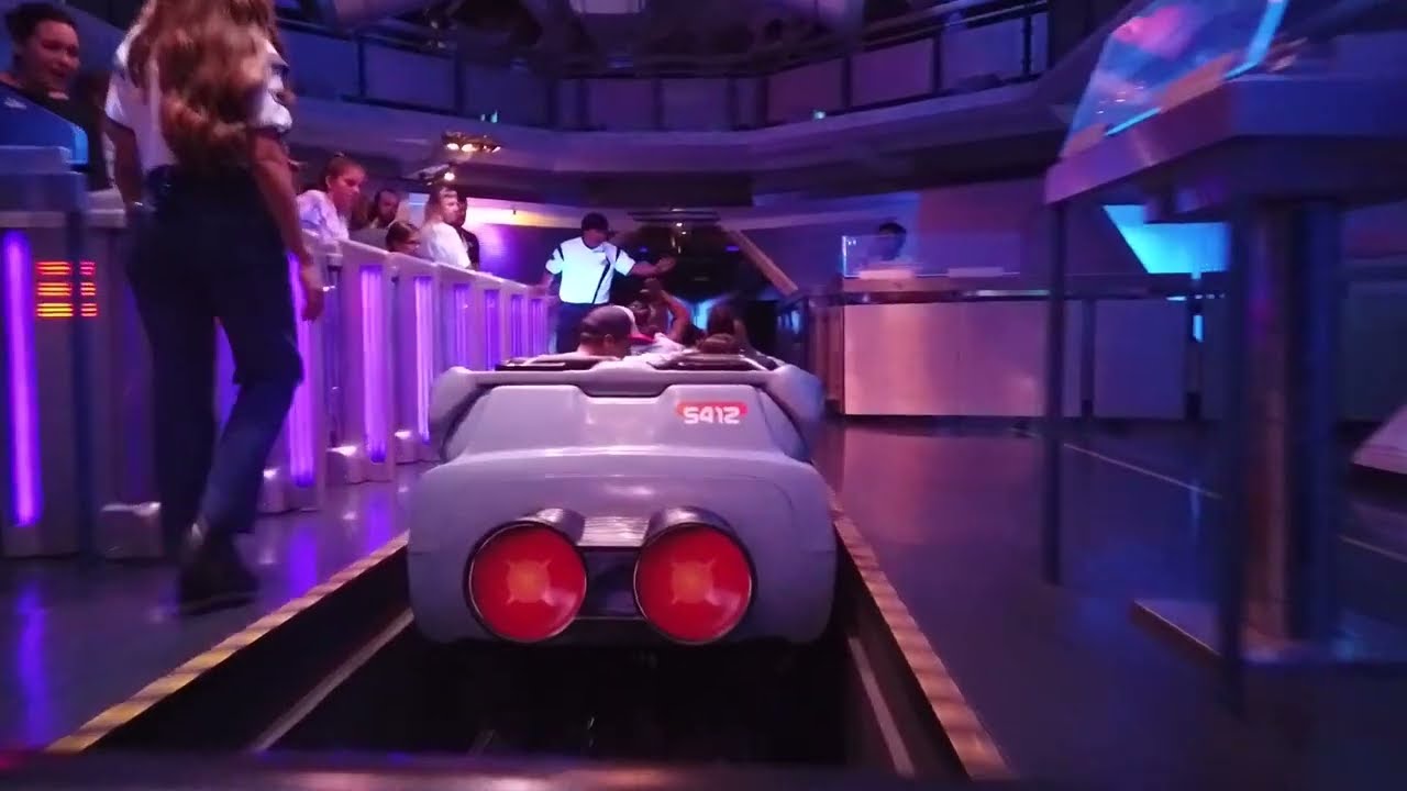 Hyperspace Mountain Full Ride & Queue 2019 | 8 Minute Wait | Tomorrowland, Disneyland
