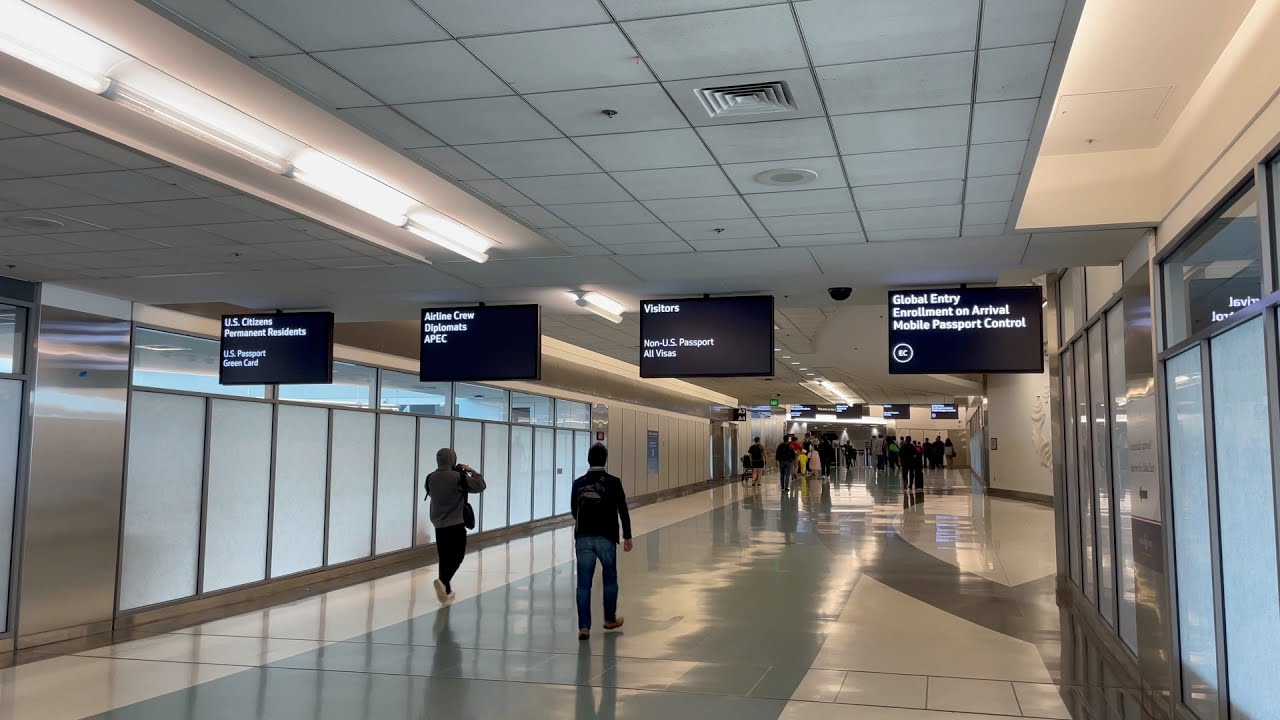 SFO Terminal A JAL2 Arrival and Immigration 　サンフランシスコ国際空港への到着から入国審査を通りUber乗り場まで