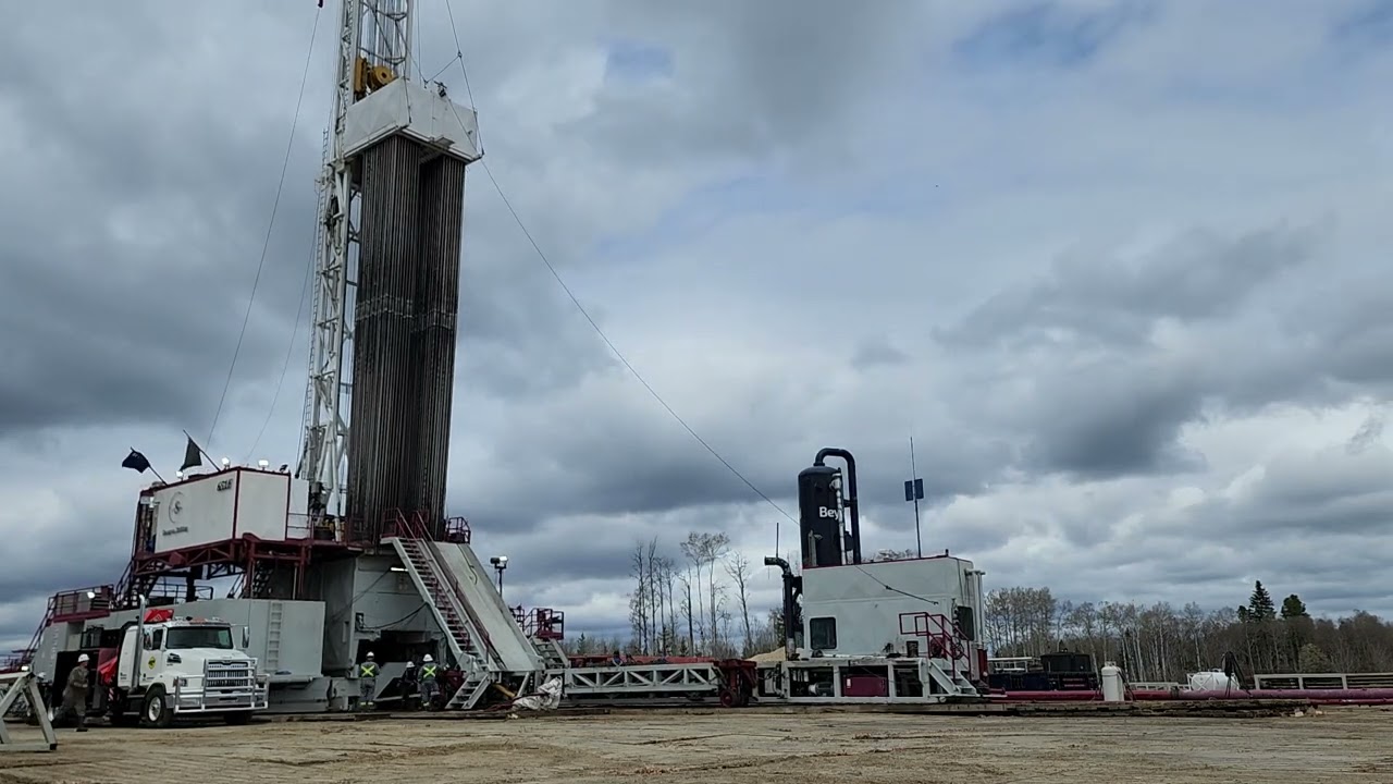 Savanna Drilling Walking Rig