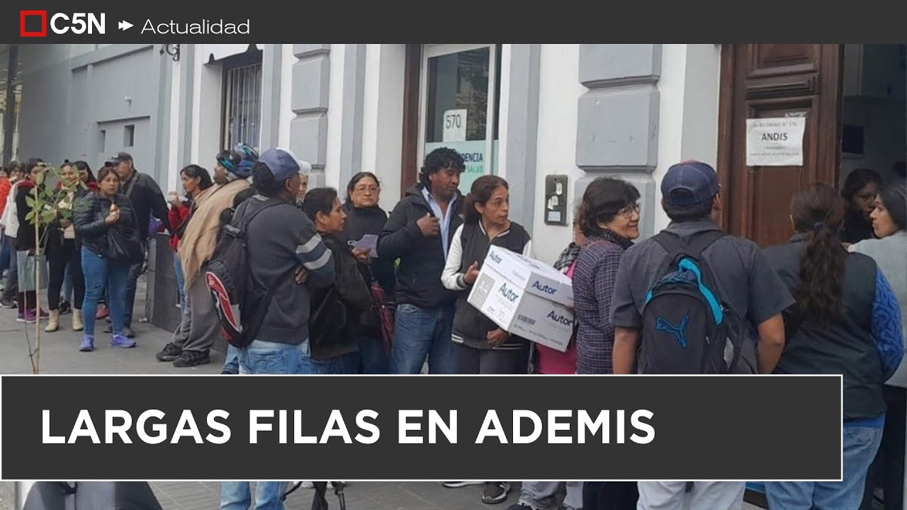 LARGAS FILAS en ANDIS por la SUSPENSIÓN de PENSIONES: CRECE el ESCÁNDALO POLÍTICO