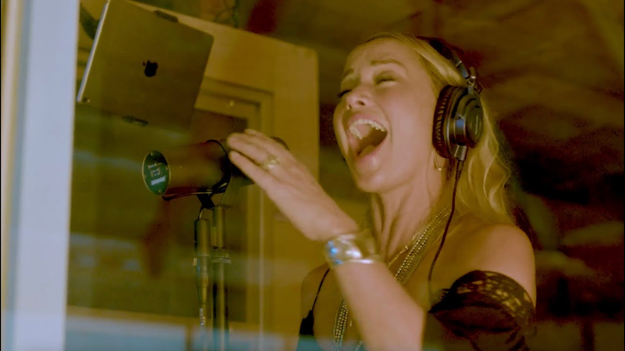Rattlesnake Shake || Gretchen Rhodes ft Mick Fleetwood, Carmine Rojas, Joe Caro & friends