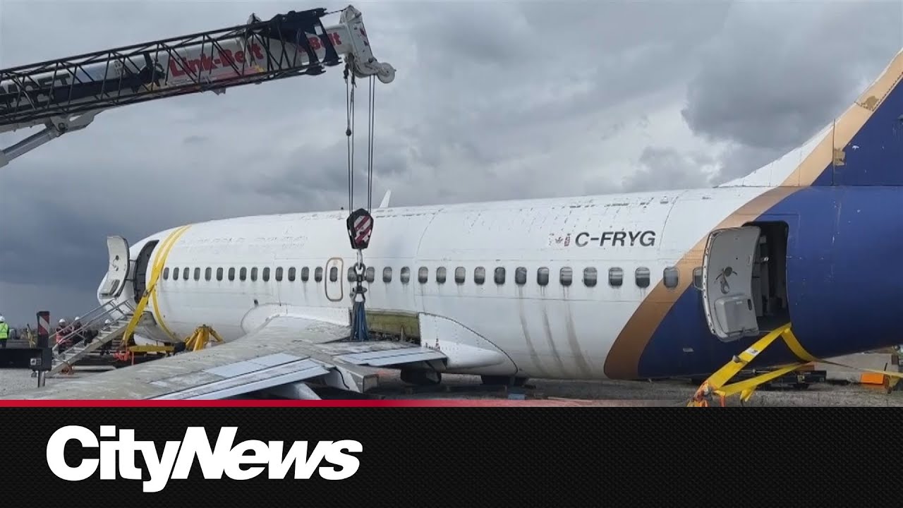 Rare look at Toronto Pearson training exercise on recovering airplanes