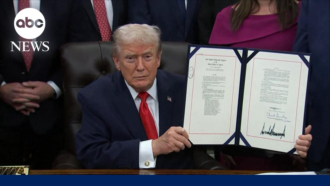 Подпись Трампа появится на долларовых купюрах.