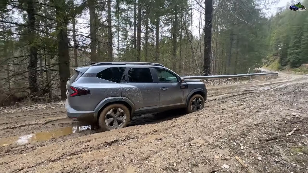 New Dacia Bigster 4x4 2025 in Mud Offroad