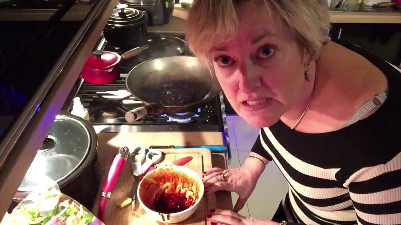 Syn Free Sticky Ginger Beef and Noodles Slimming World Recipe