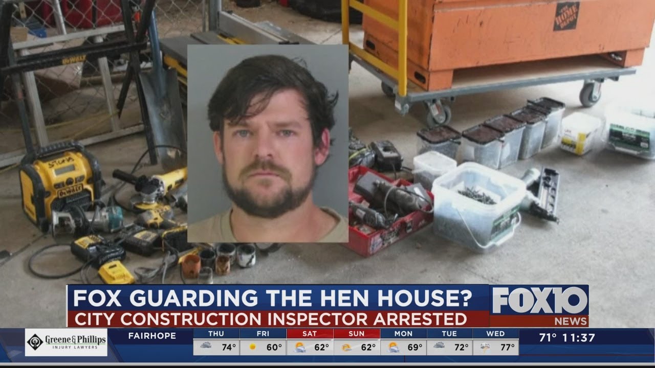 City of Fairhope construction inspector arrested on theft charges