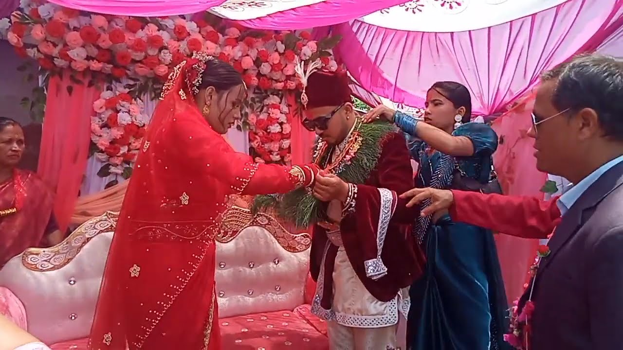 धरान १७ डाडा घोपाको मेरो भतिज सुमन र बुहारी बिस्नुलाइ दाम्पत्य जिवनको सफलताको का गर्दछु ०८२/१/२२