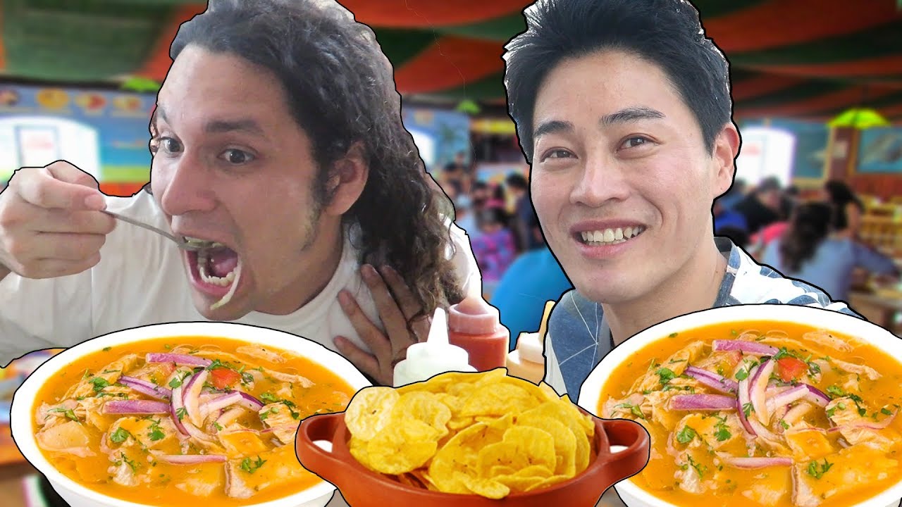 Coreano probando Comida Típica Ecuatoriana ENCEBOLLADO en Ecuador l FT. Felipe Crespo