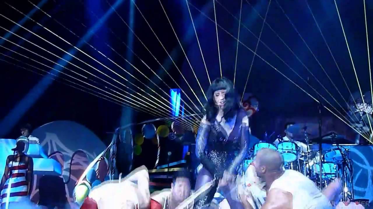 Who Am I Living For - Katy Perry (live in Cologne 2011) HD