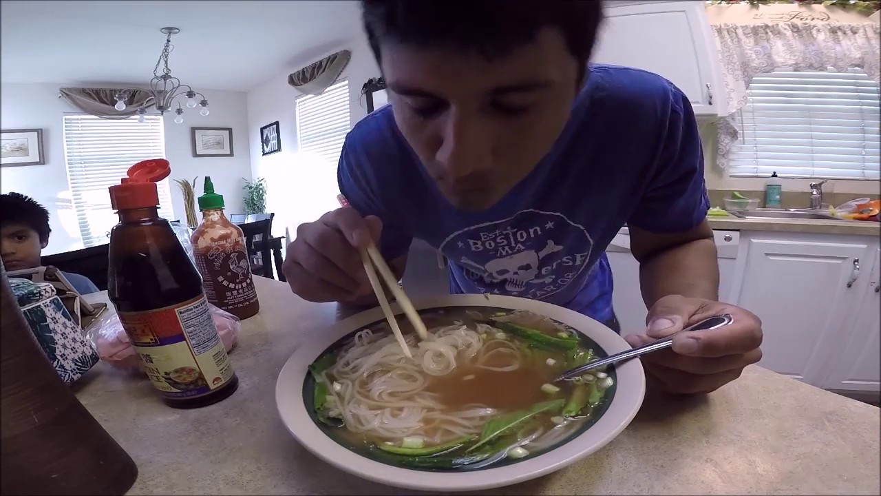 Cocinando con El Chef Coto! Pho Vitnamita! en tiempo Real!