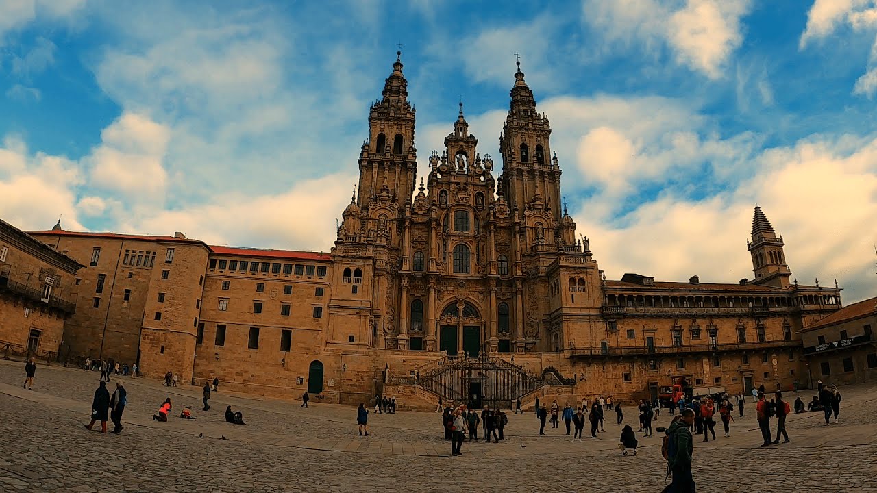 Por qué esta CIUDAD está declarada PATRIMONIO de la HUMANIDAD. Santiago de Compostela | Explorando.