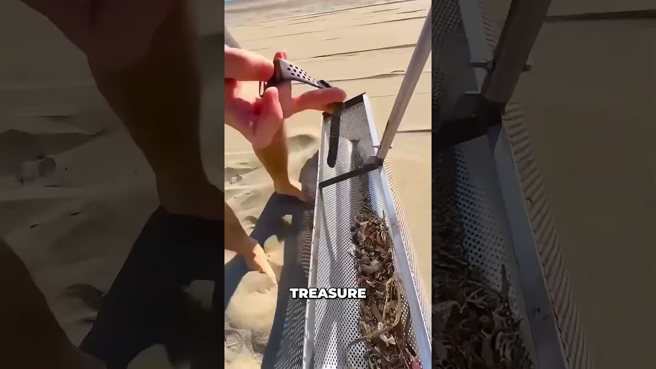 That sifter just found a watch in the sand #treasurehunt #beachfinds #shorts
