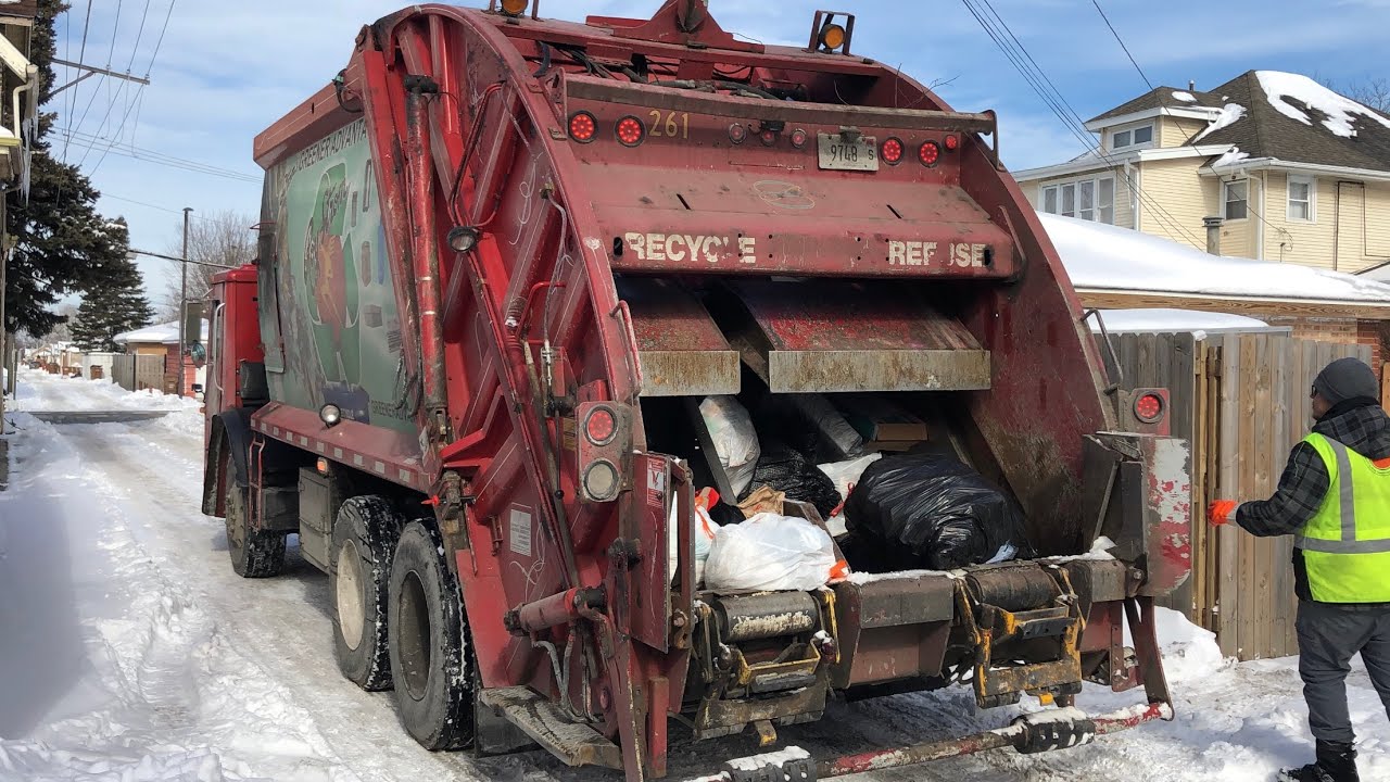 LRS Red Split Changnon Rear Loader Garbage Truck Packing Snowy Alley Trash