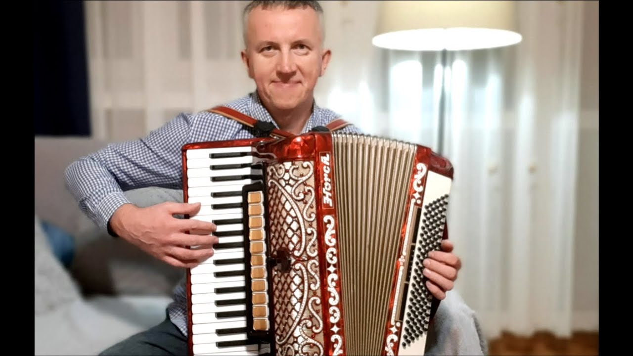 Piosenki weselne, Trzy razy kukułeczka -  akordeon, saksofon.