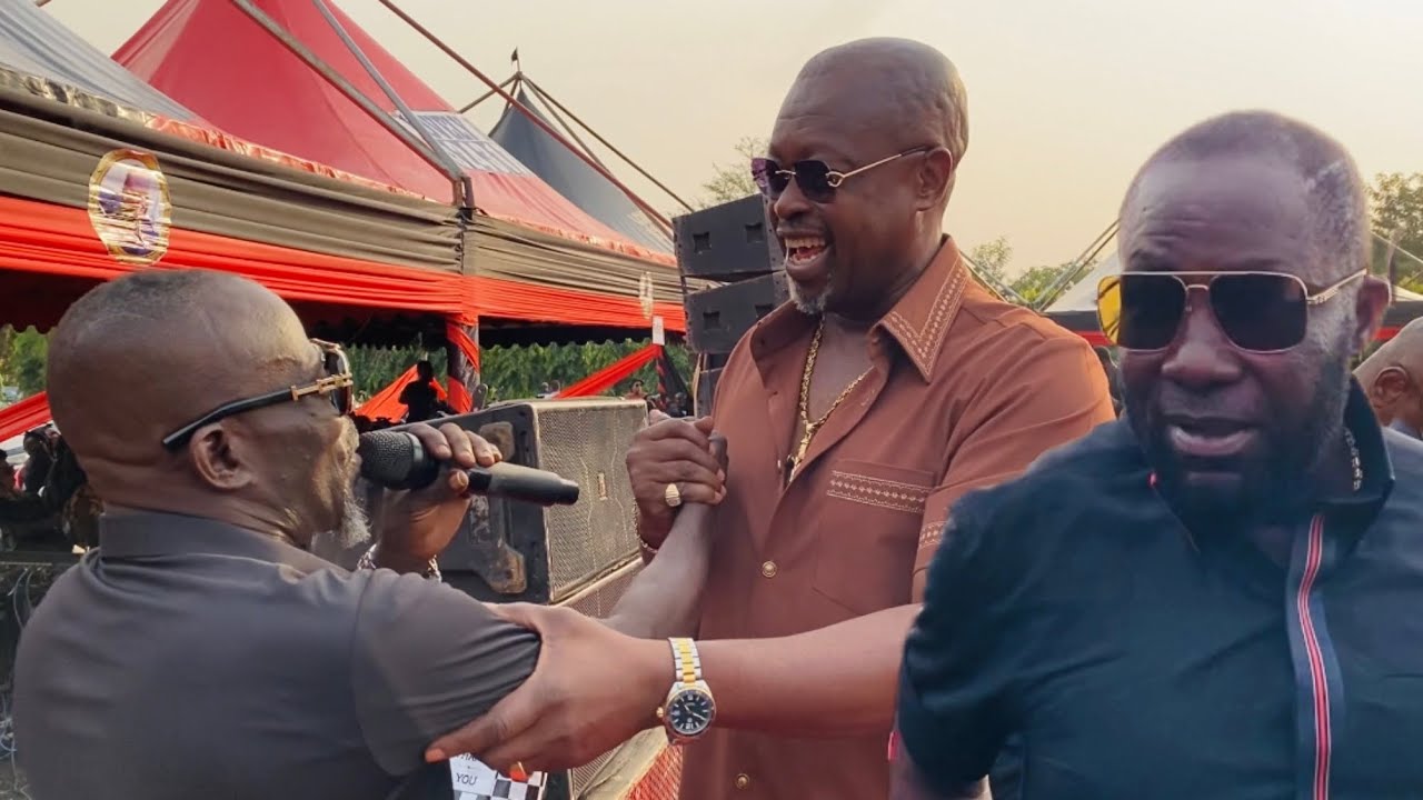 Osei Kwame  Despite and D.O.P Kofi Boakye Sprays Cash on Nana Tabri at Kumasi  #nanatabriliveband 