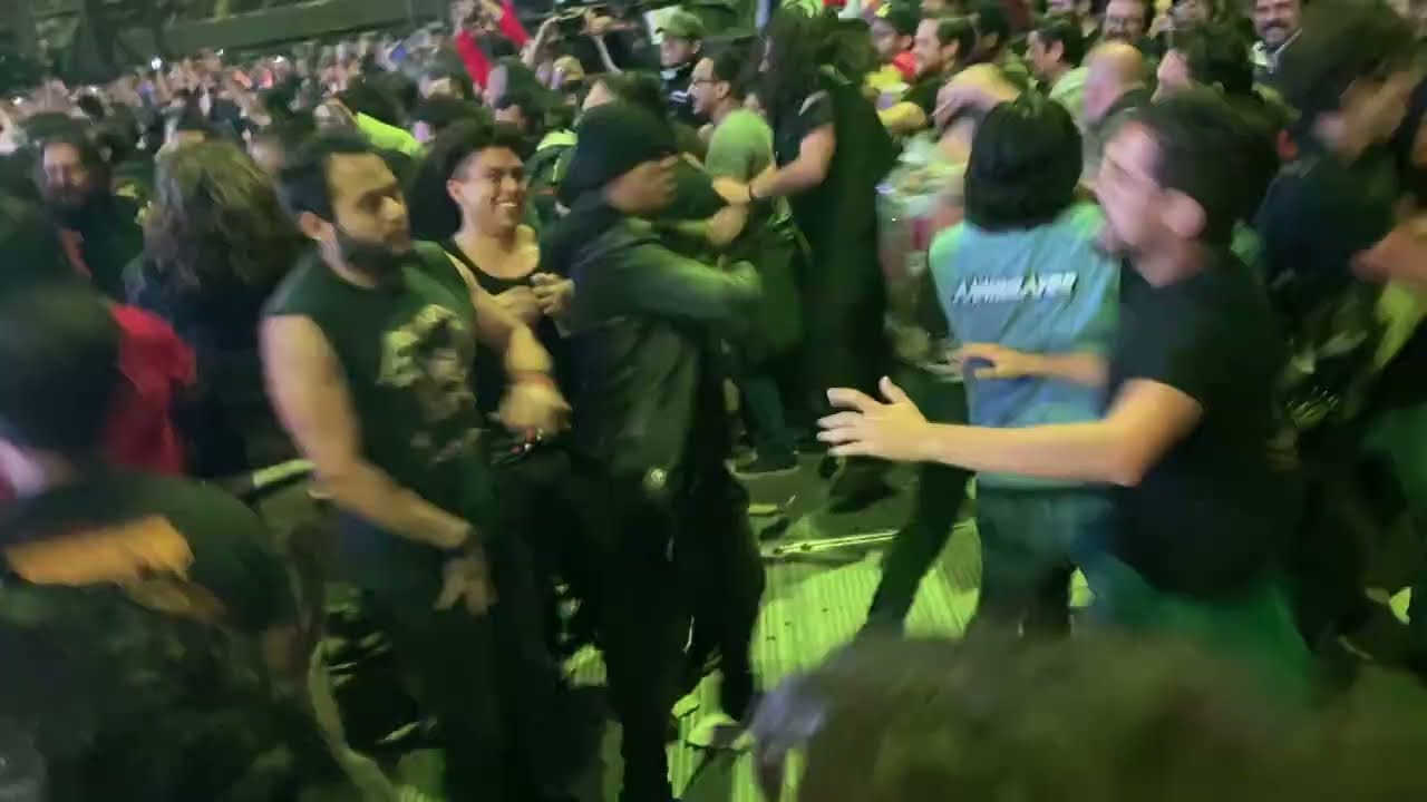 Metallica - Battery (Mosh Pit) / Moth Into the Flame (Estadio GNP Seguros - México 29/Sept/2024)