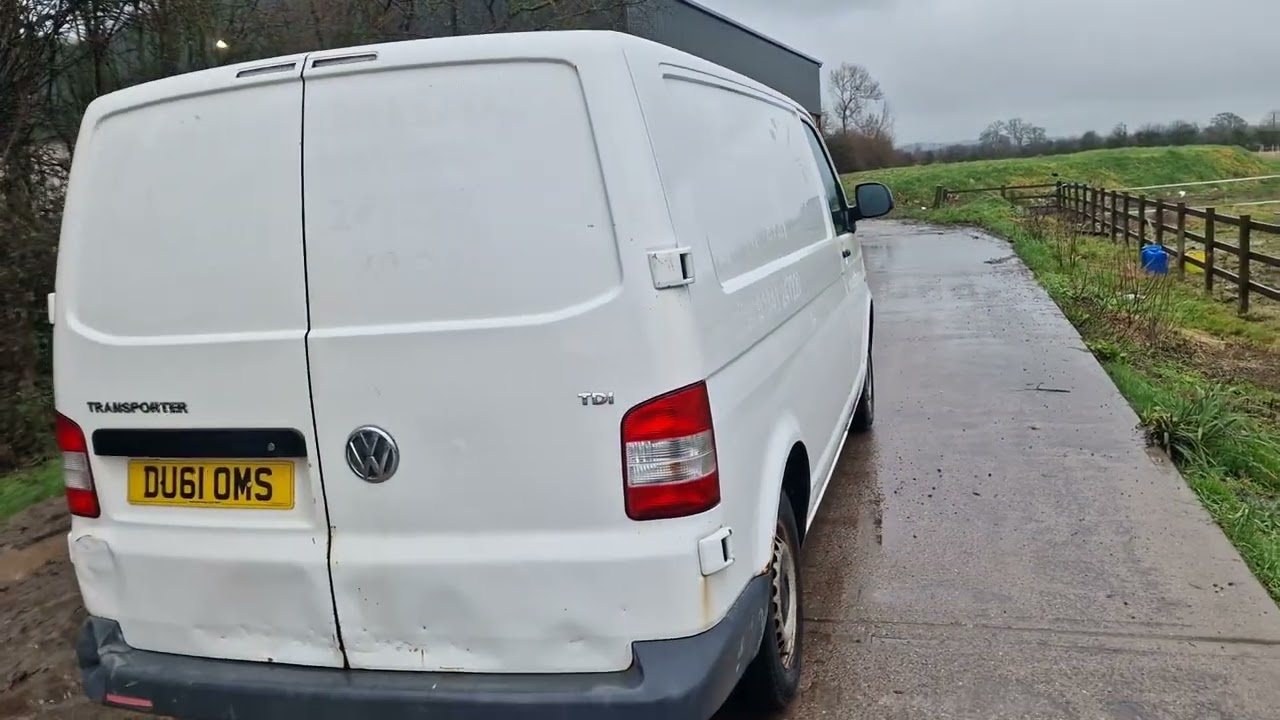 2011 VW Volkswagen Transporter T30 102 TDI LWB | Very Low 35k Miles | 9m MOT