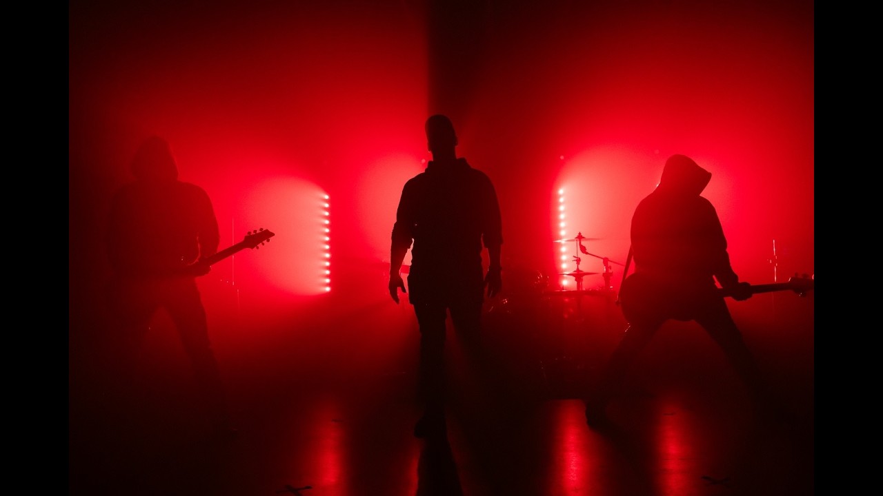 EverFading - illusions (Official Music Video)