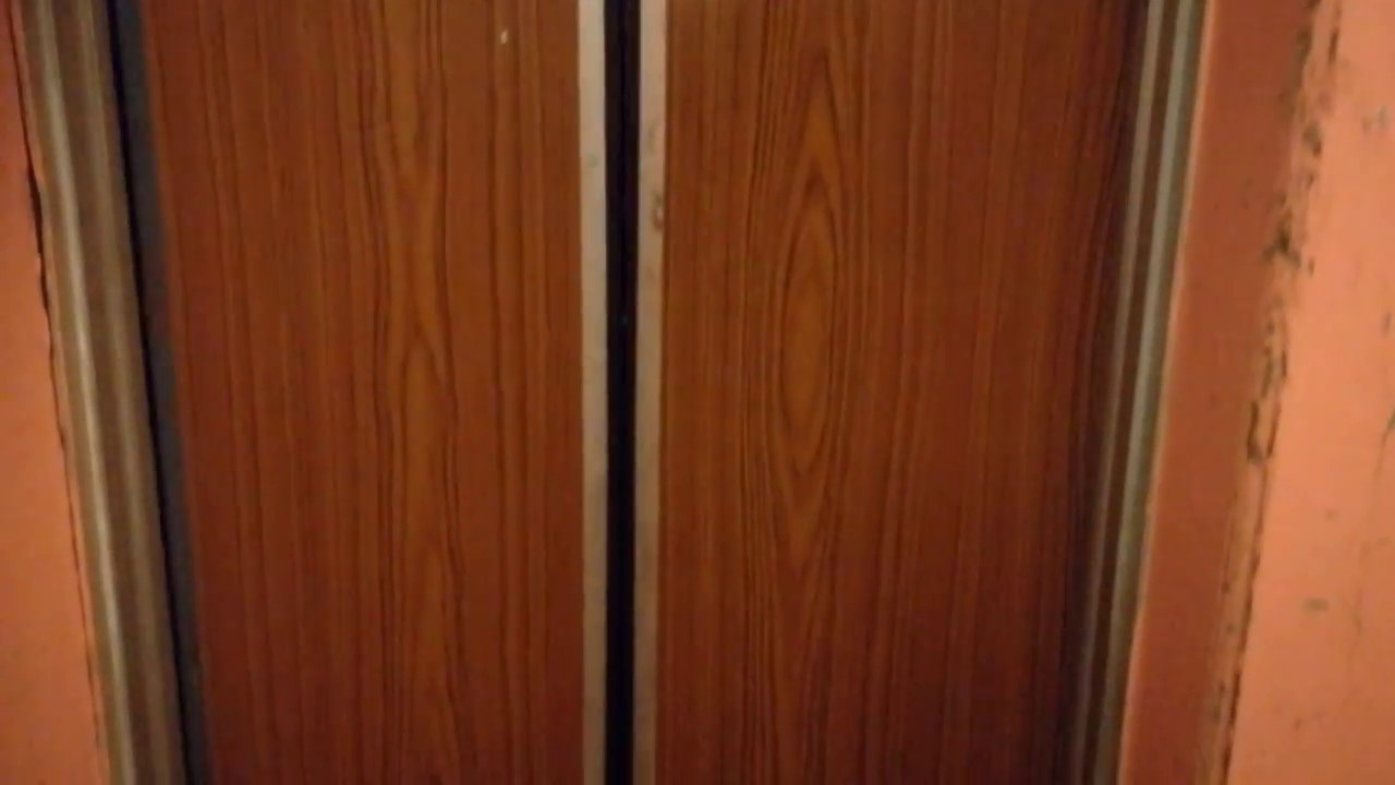 Электрический лифт. V=1 м/с. Грузоподъемность - 400 кг.