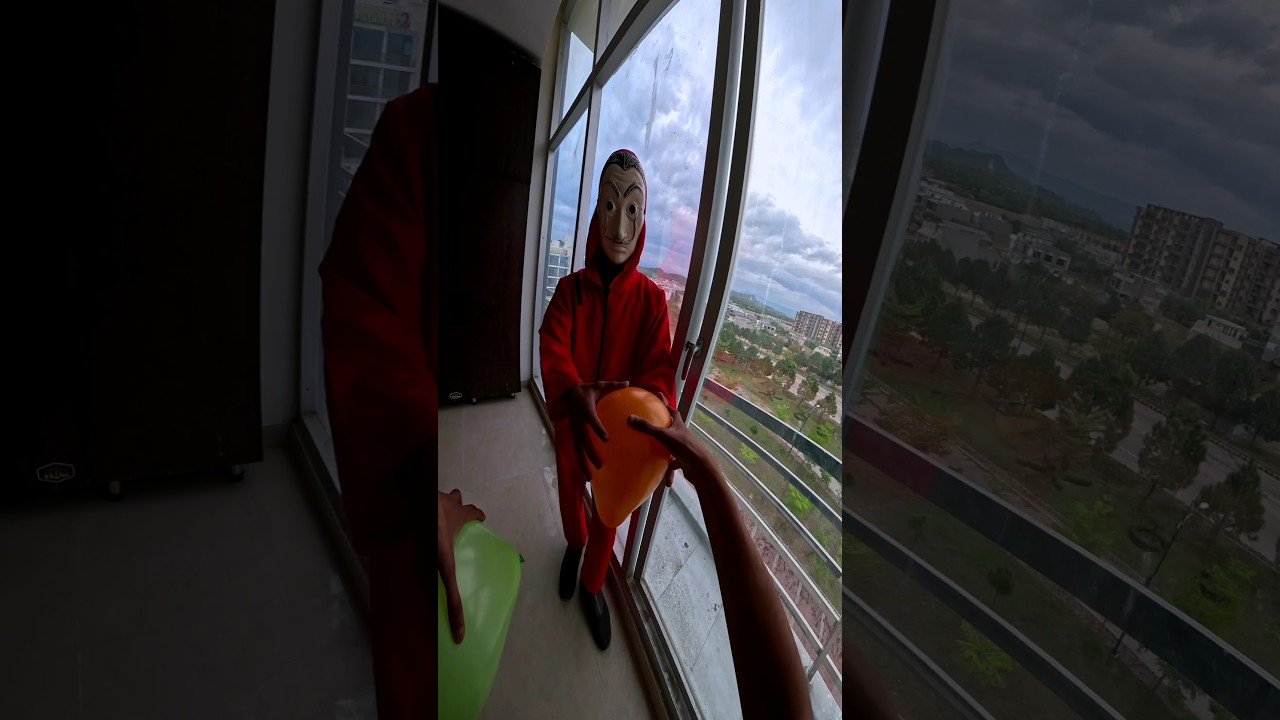 Rooftop Parkour vs Money Heist Free Running Pov 😂 #rooftoprun #parkour #parkourlife #funny #explore