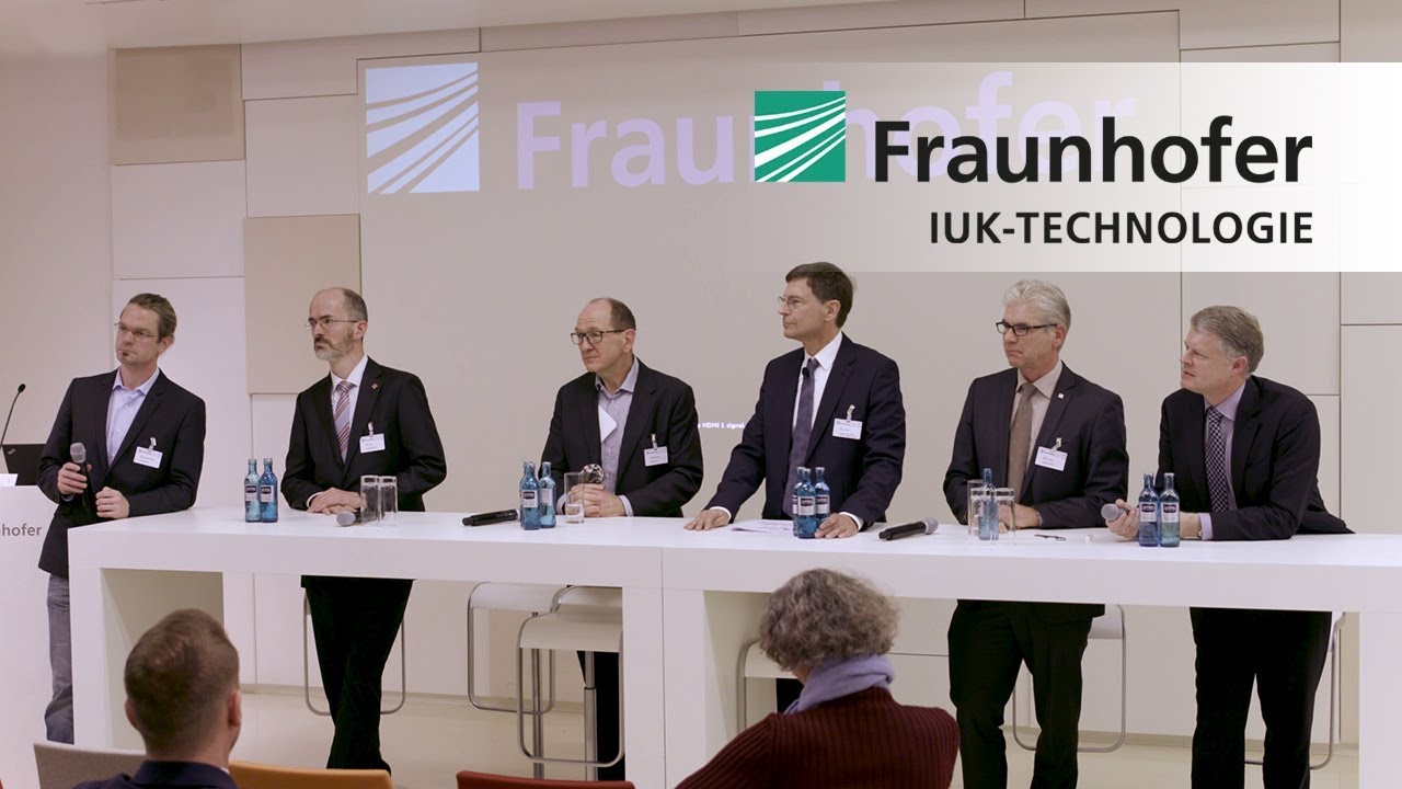 Blick in die Labore &ndash; K&uuml;nstliche Intelligenz in der Medienanalyse, Medizin, Robotik und Produktion