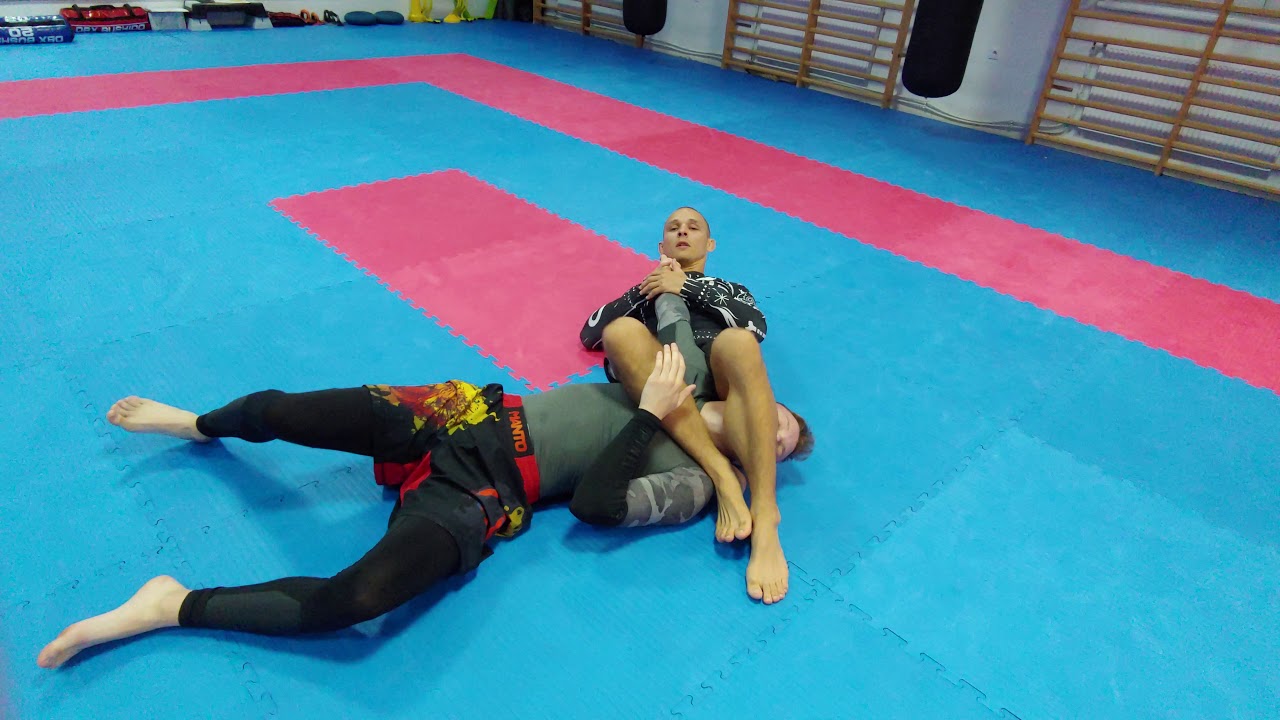 Trójkąt i balacha z pozycji bocznej | techniki BJJ NO-GI