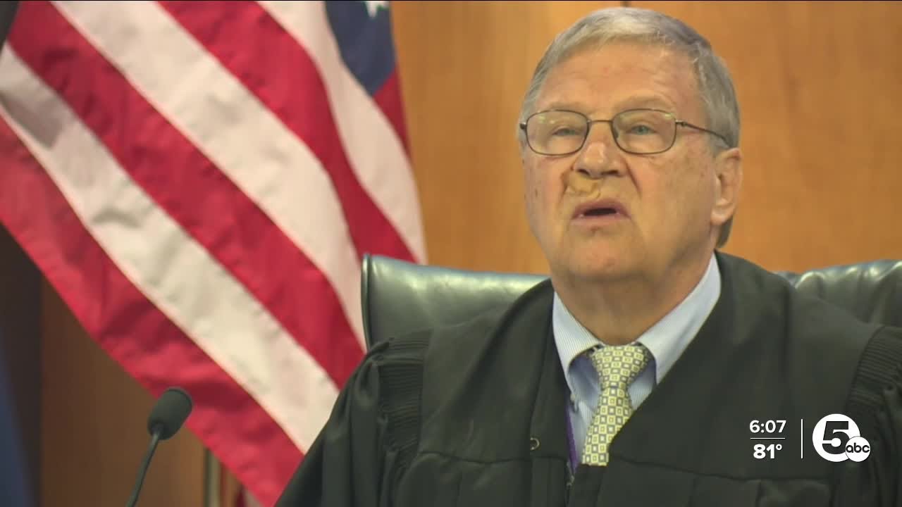 He's facing a 2-year suspension, so why is Stow Municipal Judge Kim Hoover still on the bench?