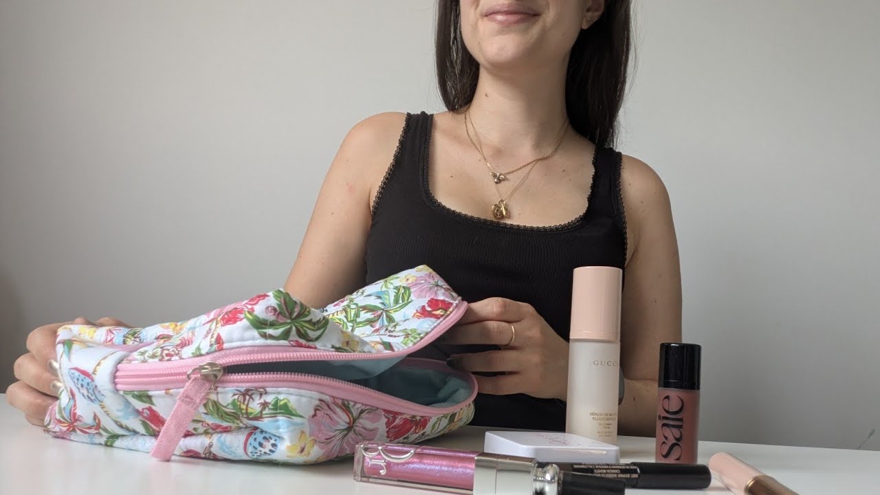 ASMR What's In My Makeup Bag (rummaging, scratching, tapping, whispering)
