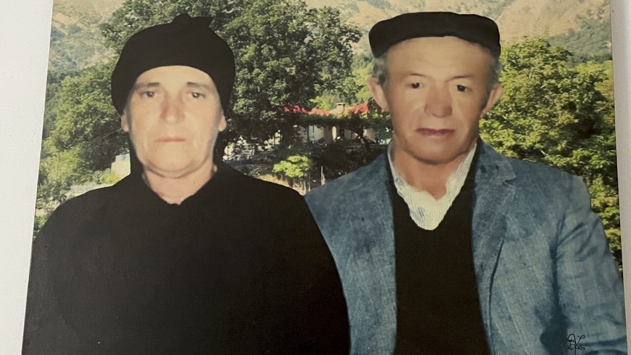 KËNDON GRUPI POLIFONIK TRADITA LABE, KËNGA PER ABEDIN LENËN,MARESE MARJANA MERA,HEDHES JEMIN LENA,