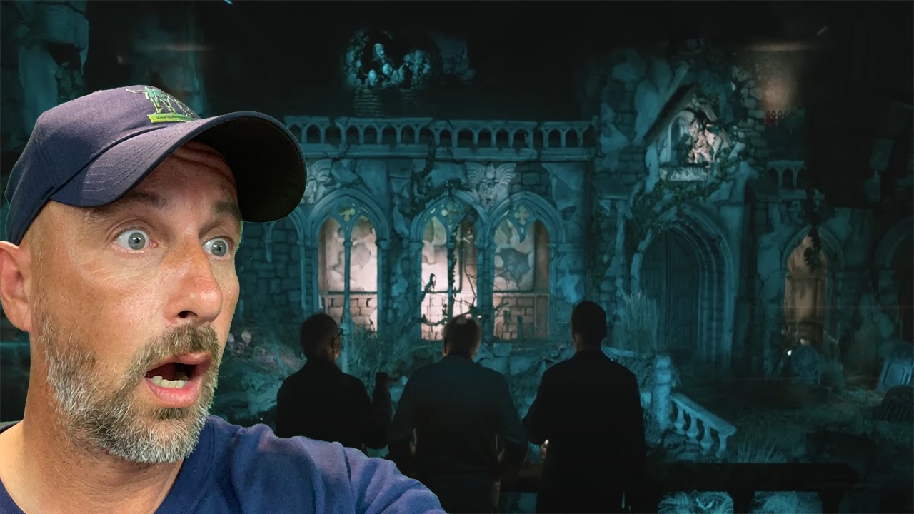 We react to Behind the Scenes of Spookslot Haunted House Spooky Tour Efteling