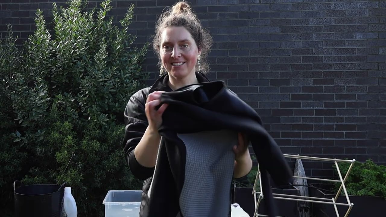 How to dry your wetsuit quickly!