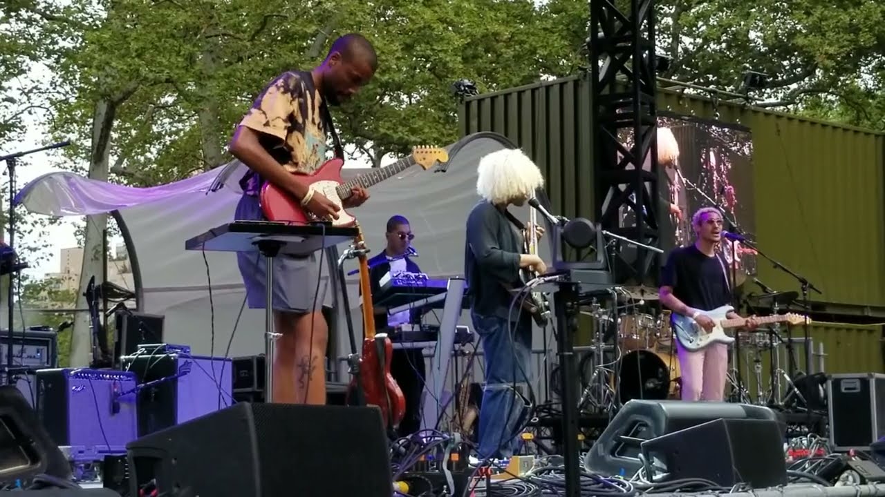 L'Rain live at Summerstage in Central Park - Two Face (Live)