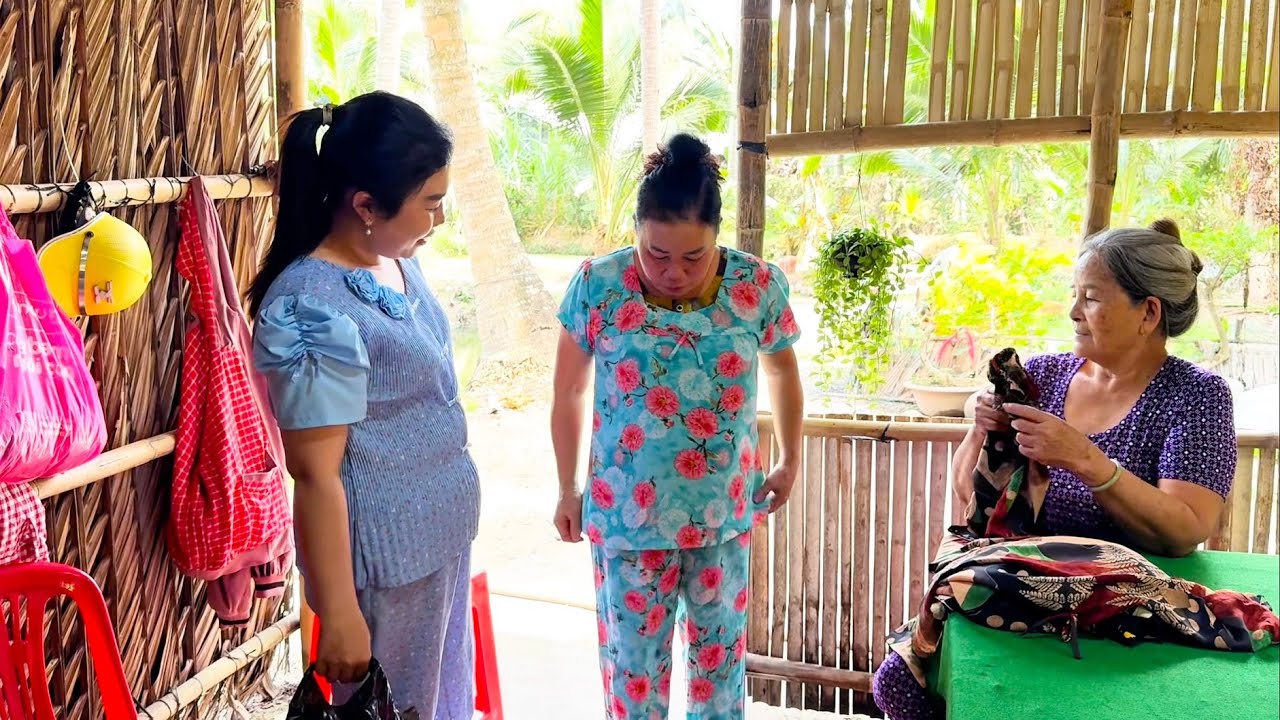 Mẹ Vui Mừng - Hạnh Phúc Khi Được Nhận Quà Từ Con Gái Lớn l CSTN 