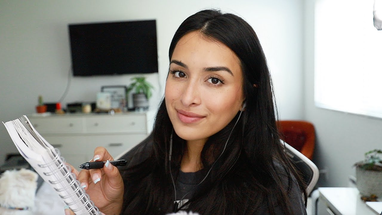 ASMR Personal Assistant Plans Your Day 👩🏻‍💻💕