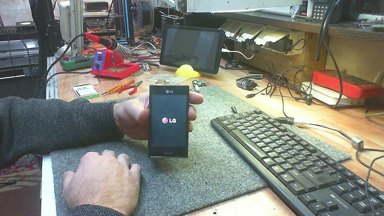 LG E610 hard reset codeweek