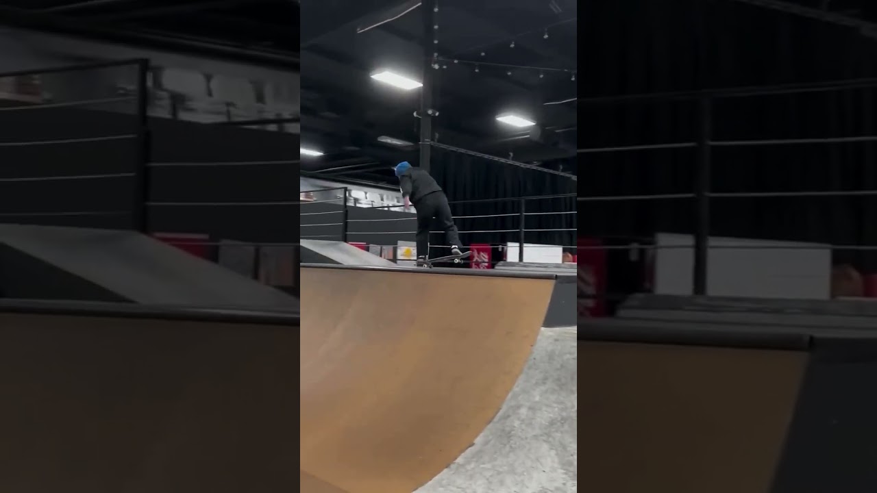 We don&rsquo;t mind a little leg wobble after the crailslide from @daewon1song. I | Shralpin Skateboarding