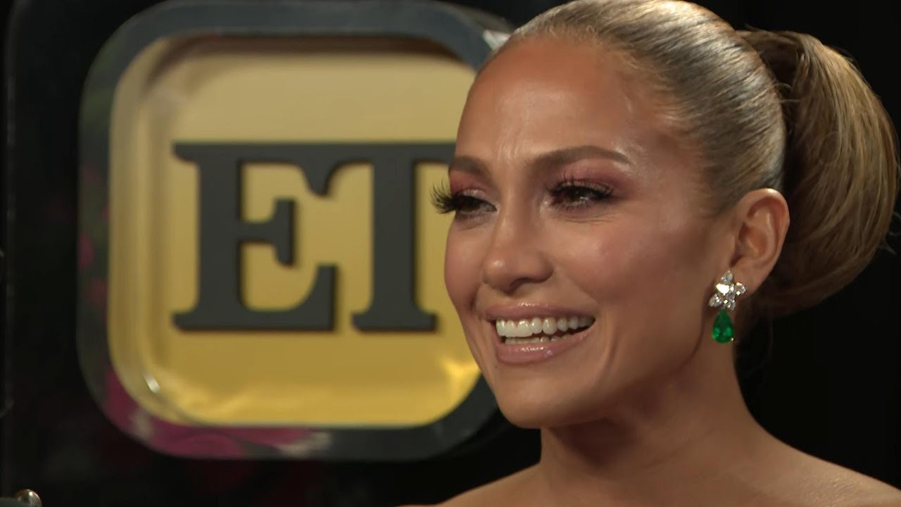 Jennifer Lopez Gets TEXT From Alex Rodriguez Mid-Interview (Exclusive)
