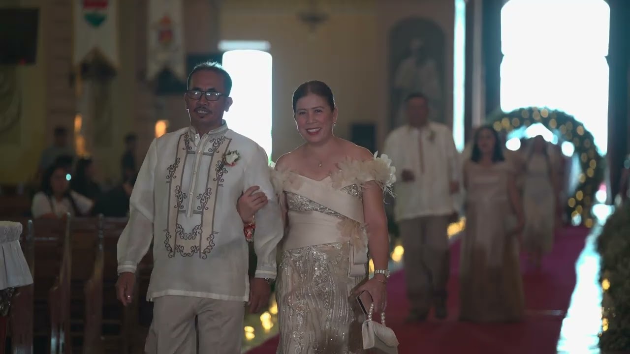 Entourage Walking Down the Aisle 2_Dale and Hayzel Wedding