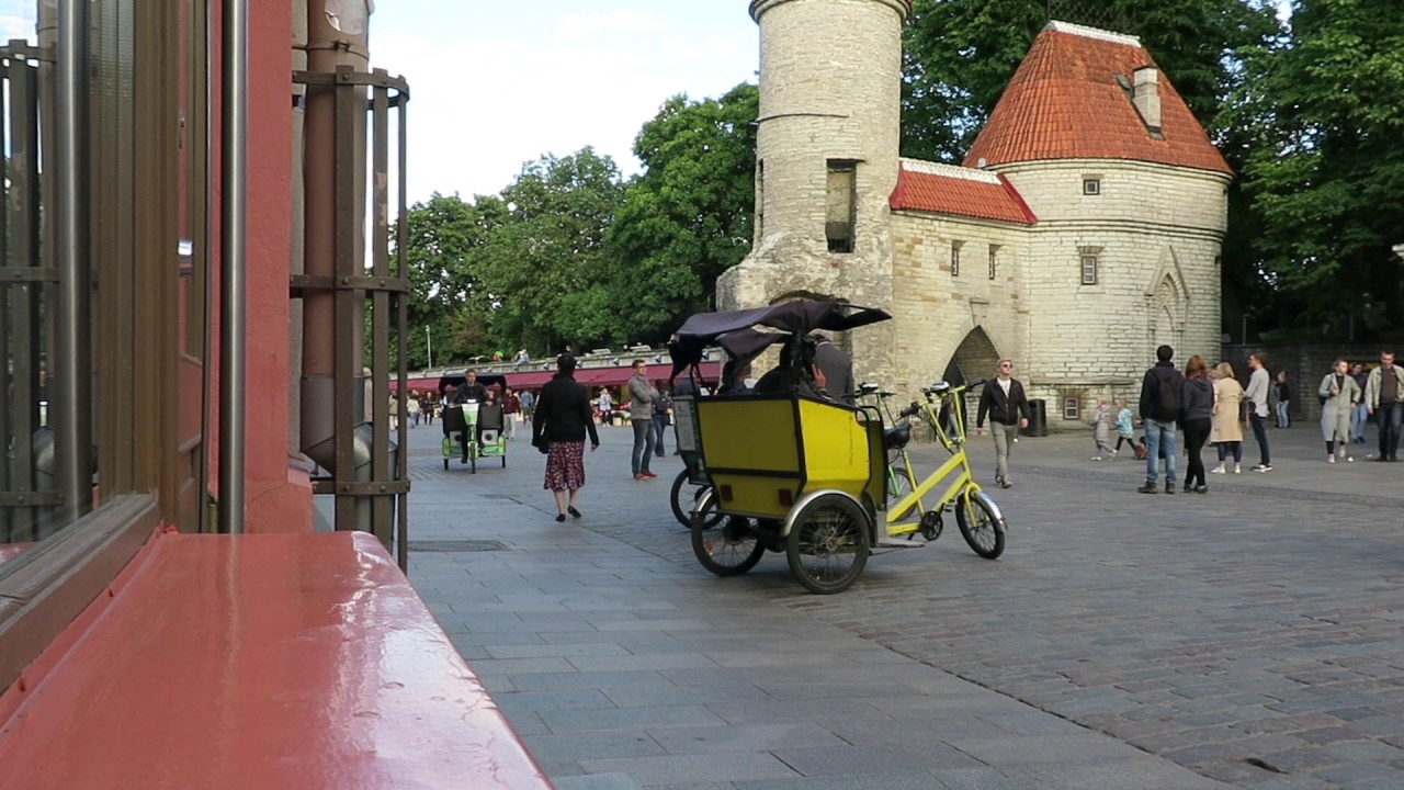 №326👍Таллинн 👉Переулок Катарины. Поиски "каменного мешка". Ворота Виру. Церковь Олевисте. На автобус