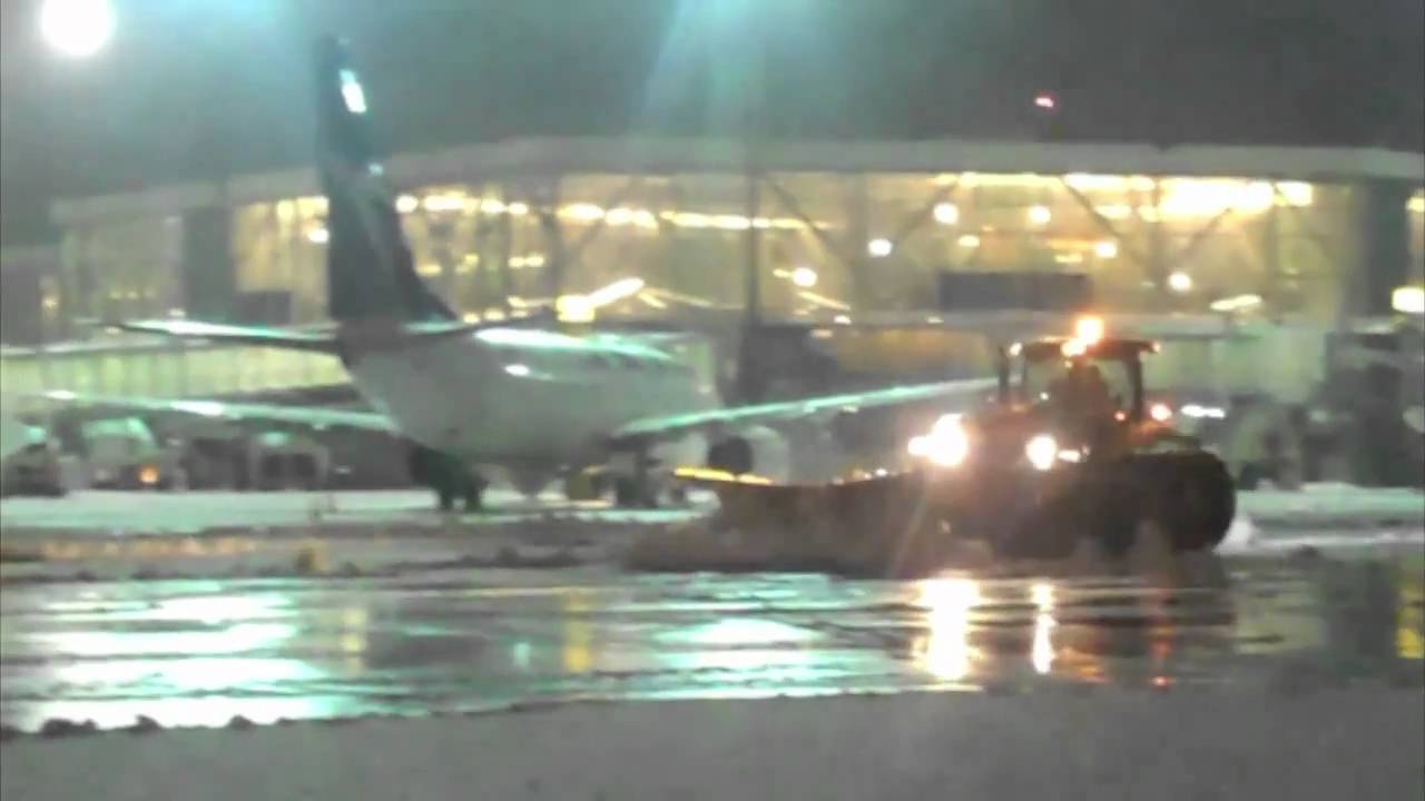 Snow Operations at YVR - clearing the runways and aprons