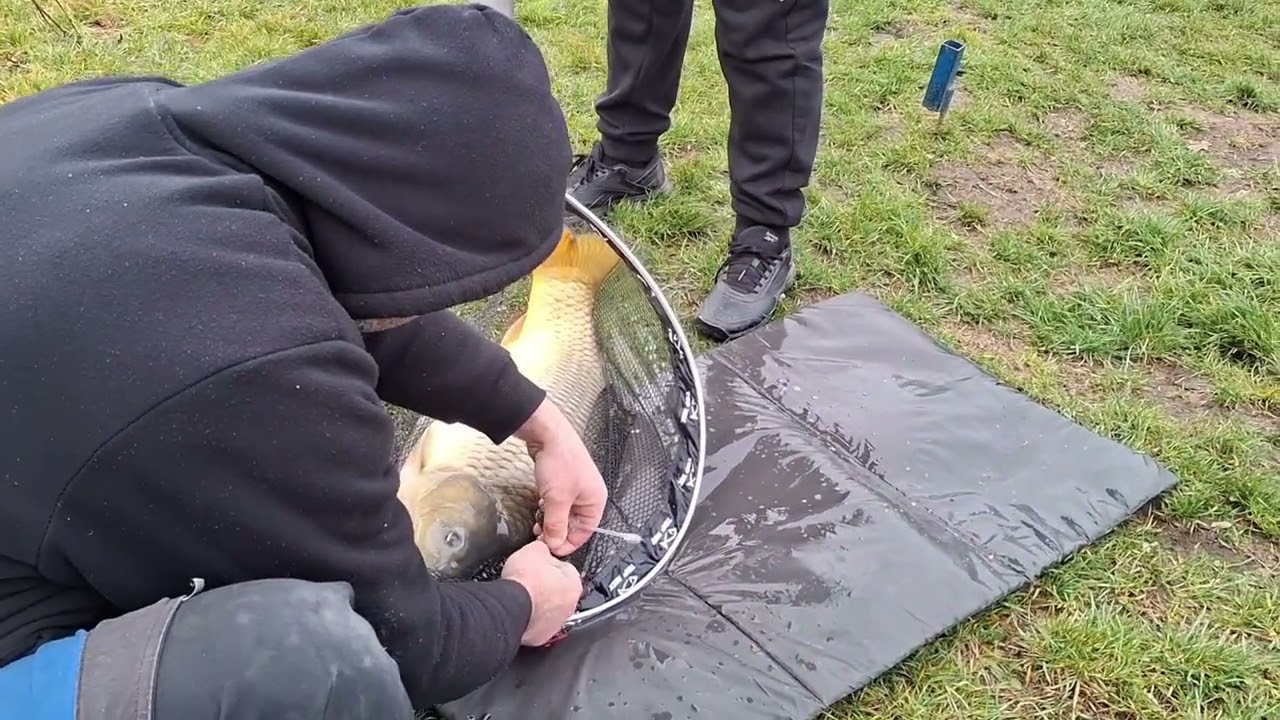 A Kákafoki-holtág nagy halai method módszerrel,Kalandvár csalikkal. Top Mix AsterX 5500 orsó tesztje