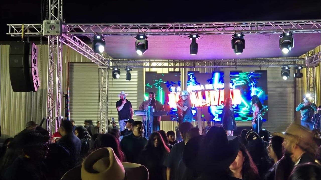 Erick y sus Teclados baile organizado por el comite y mayordomia de San Martin Itunyoso de Madera Ca