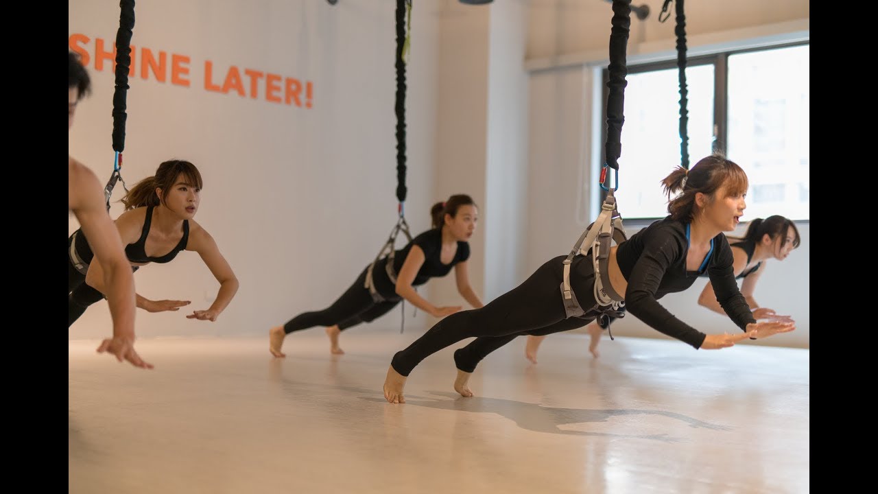 // Bungee 彈力運動 // 2h fitness 讓你當空中飛人的新健身團課