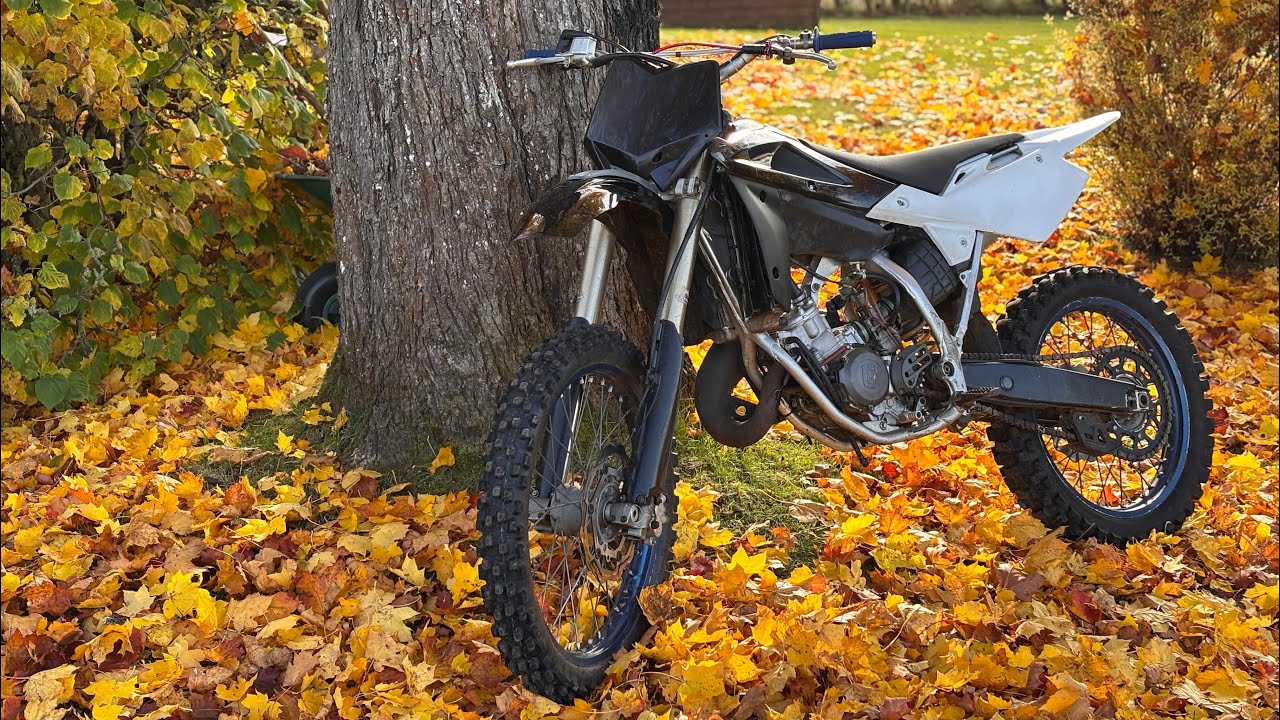 Come on a autumn ride with me 🍂 | Husqvarna cr125 2008