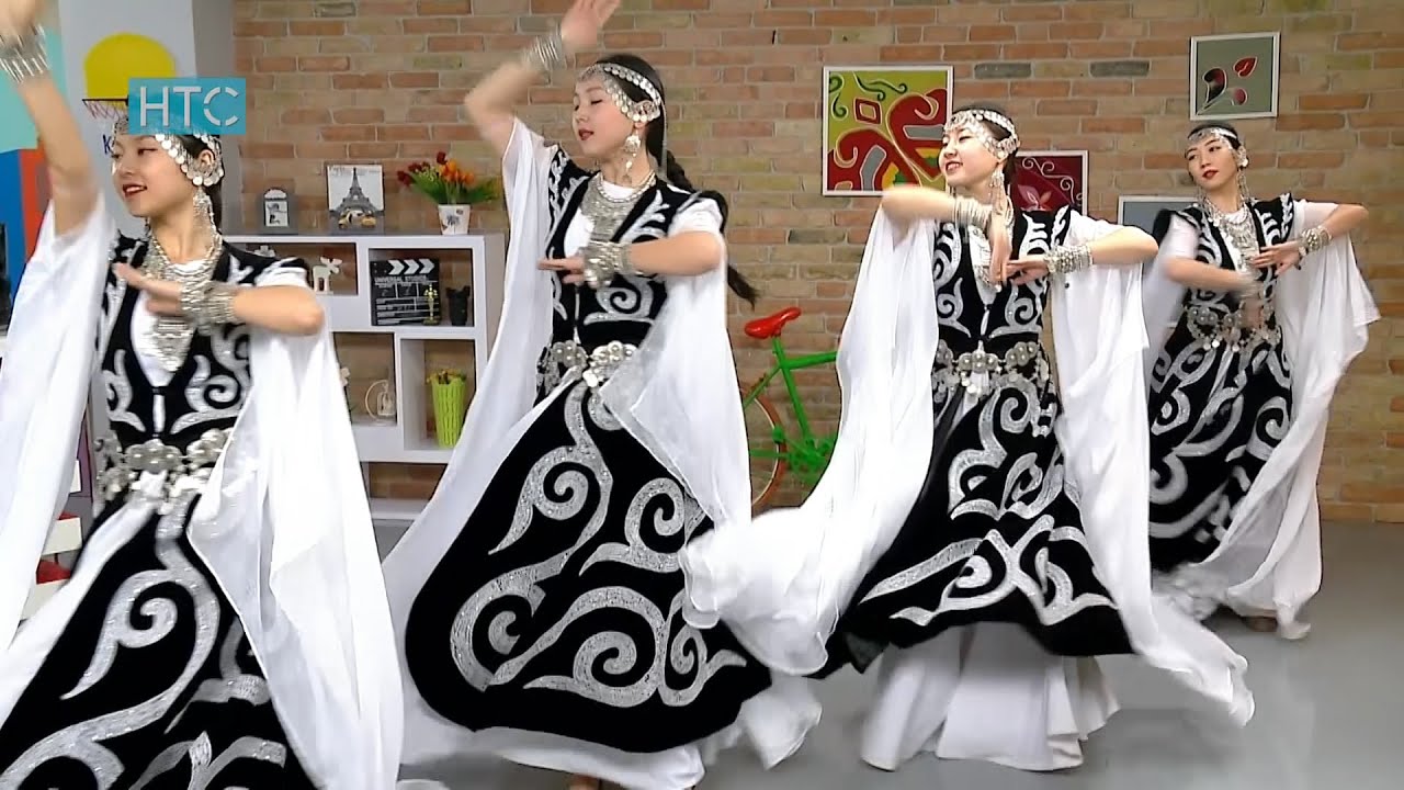 Танцевальная группа 